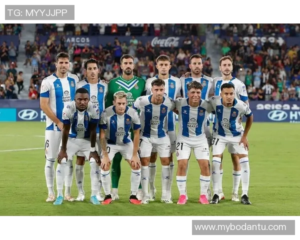 皇马官方宣布主帅更替,巴萨球迷狂欢的同时皇马难过